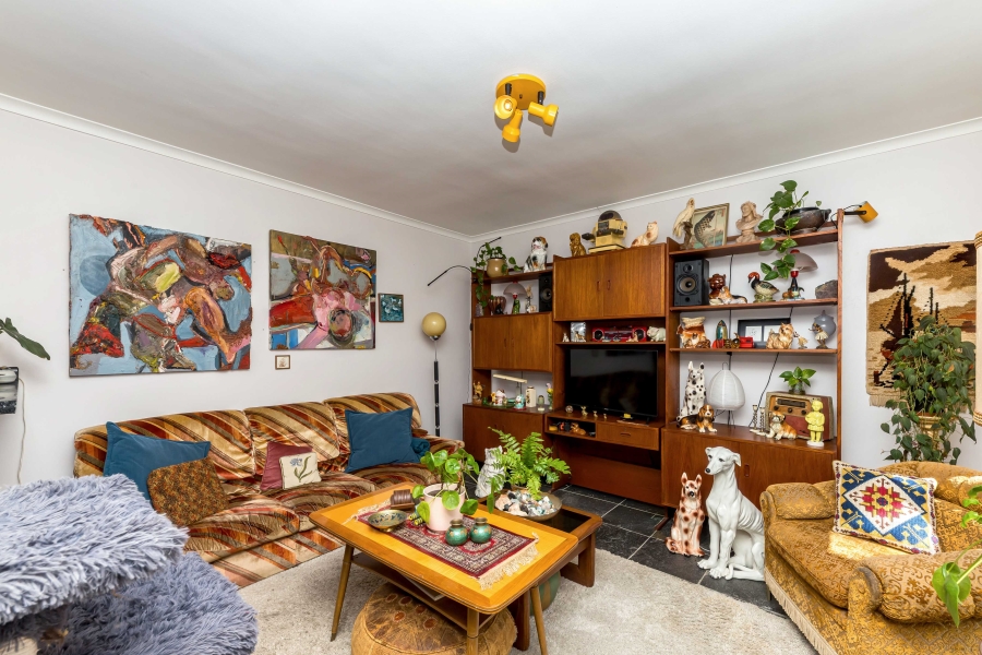 To Let 1 Bedroom Property for Rent in Green Point Western Cape